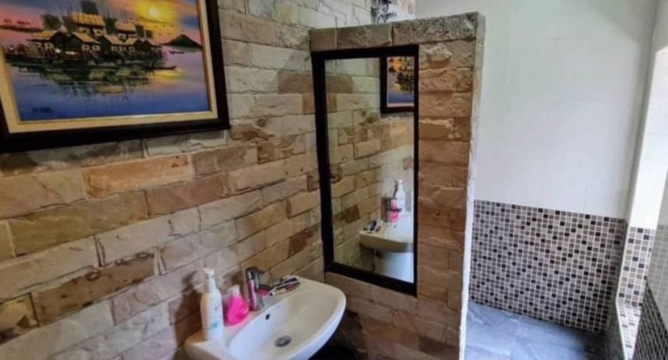 À vendre 5 chambres maison à Bang Lamung, Chonburi