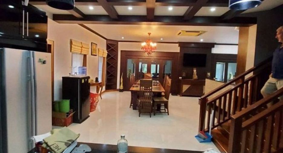 À vendre 5 chambres maison à Bang Lamung, Chonburi