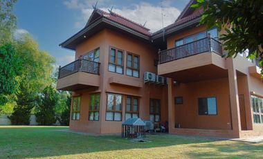 Продажа 4 спальни дом в Дои Сакет, Чианг Маи