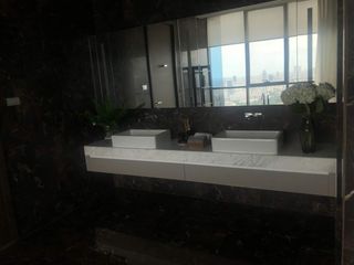 出租 3 卧室 公寓 在 Khlong Toei, 曼谷