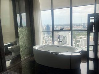 出租 3 卧室 公寓 在 Khlong Toei, 曼谷
