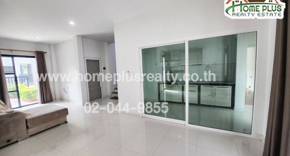 For sale 4 ベッドルーム house in Lam Luk Ka, Pathum Thani