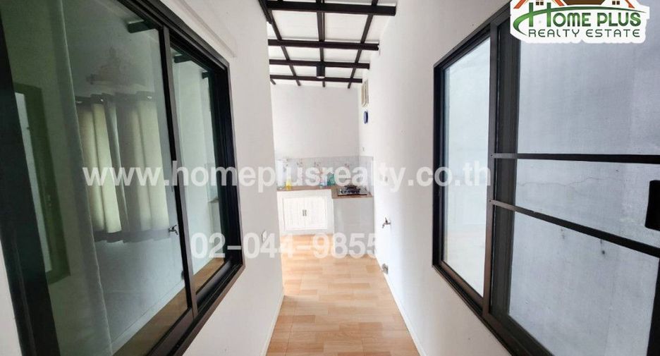For sale 4 ベッドルーム house in Lam Luk Ka, Pathum Thani