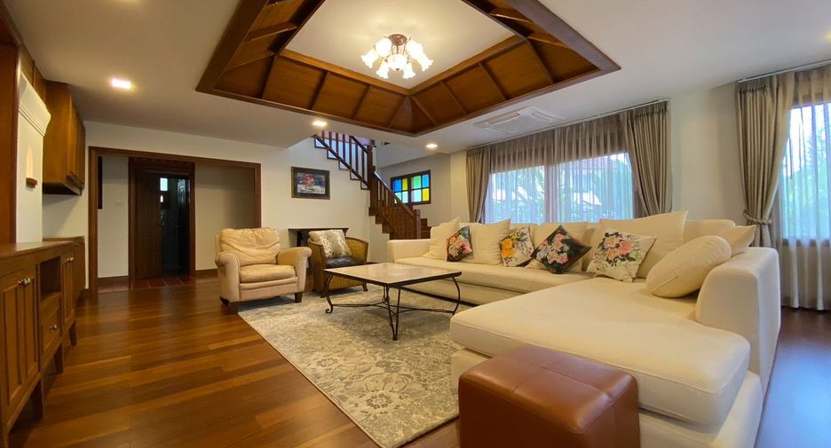 For sale 4 bedrooms villa in Saraphi, Chiang Mai