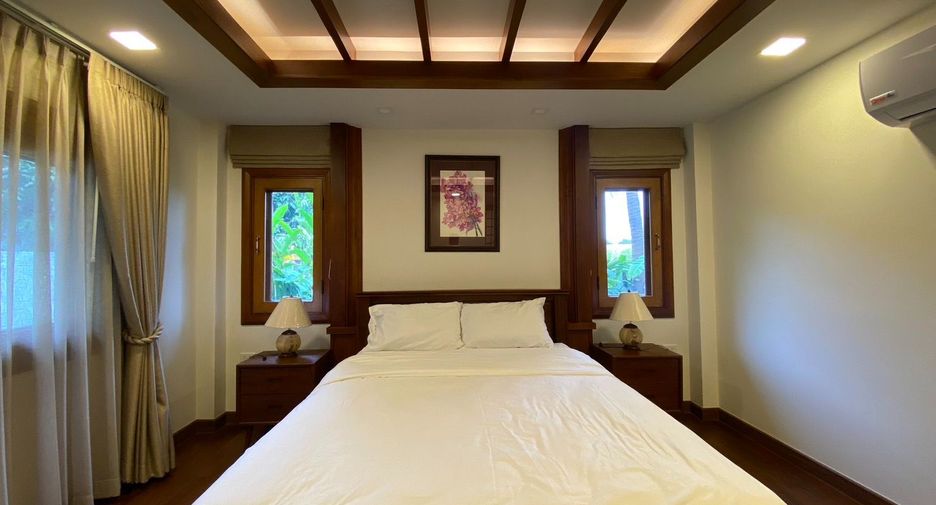 For sale 4 bedrooms villa in Saraphi, Chiang Mai