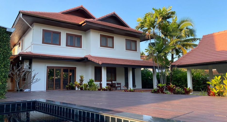 For sale 4 bedrooms villa in Saraphi, Chiang Mai