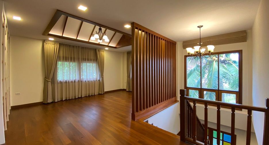 For sale 4 bedrooms villa in Saraphi, Chiang Mai