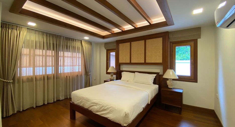 For sale 4 bedrooms villa in Saraphi, Chiang Mai