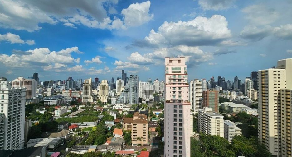 For rent and for sale 3 bedrooms condo in Watthana, Bangkok