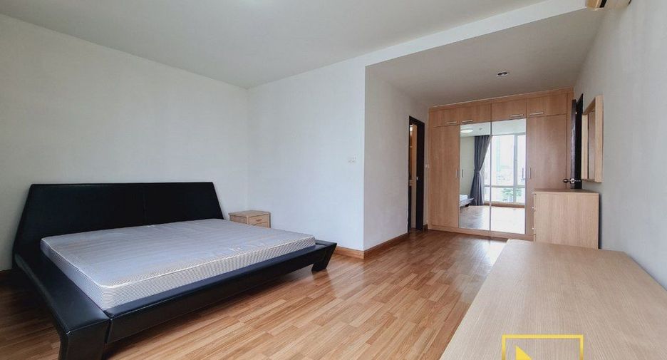 Apartment zur Miete mit 3 Zimmer in Khlong Toei, Bangkok