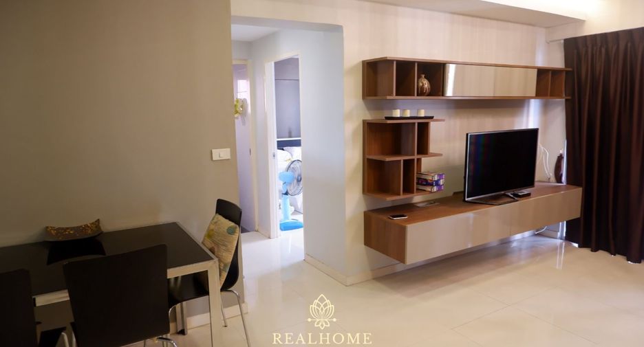 For rent 2 bedrooms apartment in Yan Nawa, Bangkok