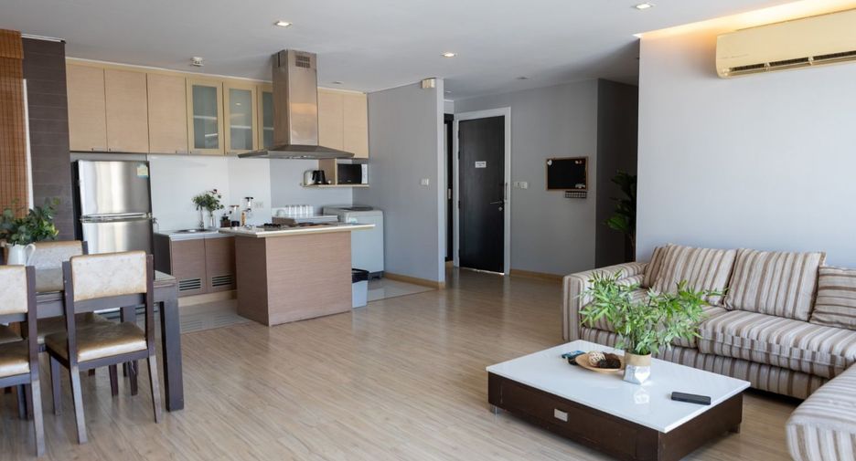 For rent 2 bedrooms apartment in Watthana, Bangkok