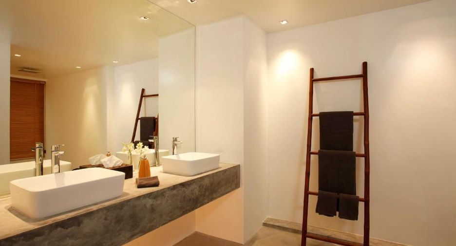 For rent and for sale 3 bedrooms villa in Kathu, Phuket