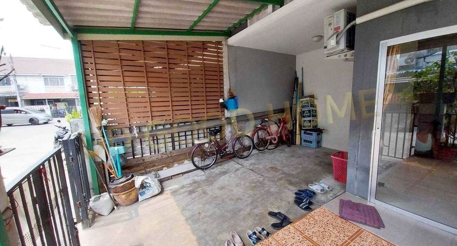 For sale 3 bedrooms townhouse in Sam Phran, Nakhon Pathom