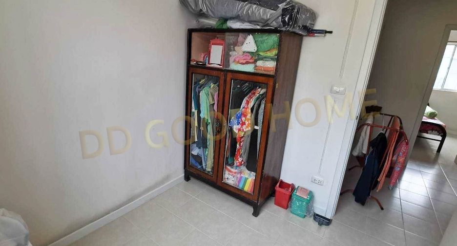 For sale 3 bedrooms townhouse in Sam Phran, Nakhon Pathom