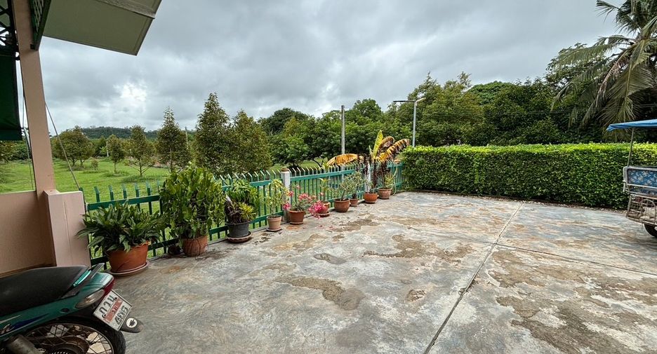 Haus zur Miete mit 1 Zimmer in Klaeng, Rayong