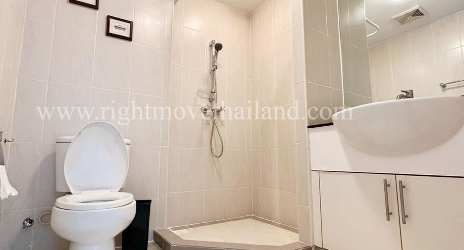 For rent and for sale 2 bedrooms condo in Watthana, Bangkok