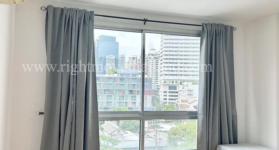 For rent and for sale 2 bedrooms condo in Watthana, Bangkok
