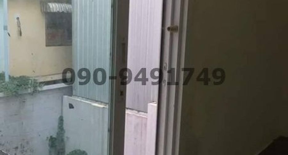 For rent 3 bedrooms retail Space in Bang Khae, Bangkok