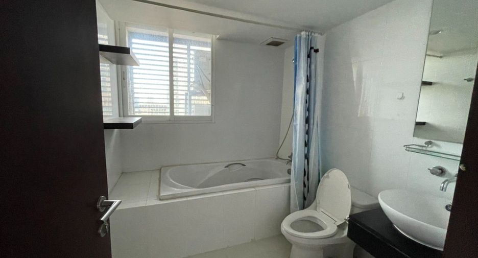 For sale 3 bedrooms condo in Pathum Wan, Bangkok