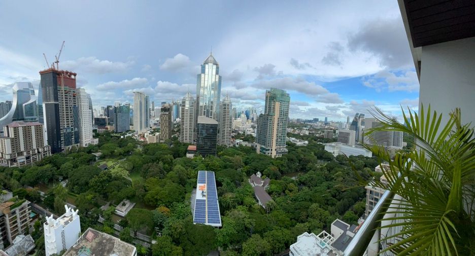 For sale 3 bedrooms condo in Pathum Wan, Bangkok