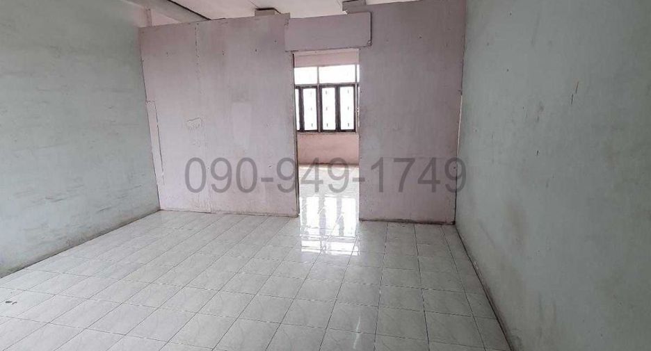 For rent 2 bedrooms retail Space in Bang Phlat, Bangkok