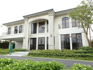 For sale 4 Beds house in Bang Khae, Bangkok