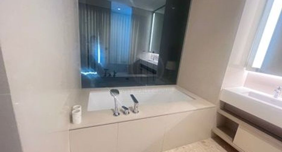 For sale 2 bedrooms condo in Watthana, Bangkok
