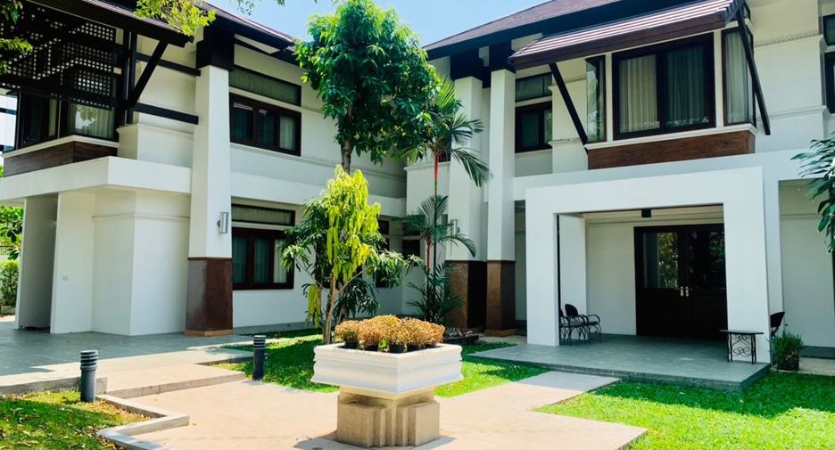 For sale 6 bed house in Mueang Chiang Mai, Chiang Mai