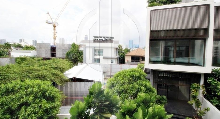 出售 5 卧室 独立屋 在 Yan Nawa, 曼谷