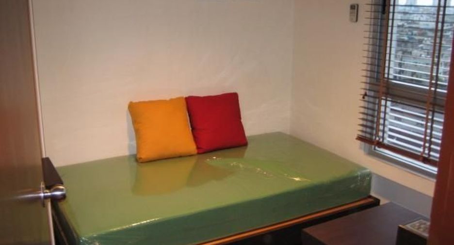 For sale 3 bedrooms condo in Bang Kho Laem, Bangkok