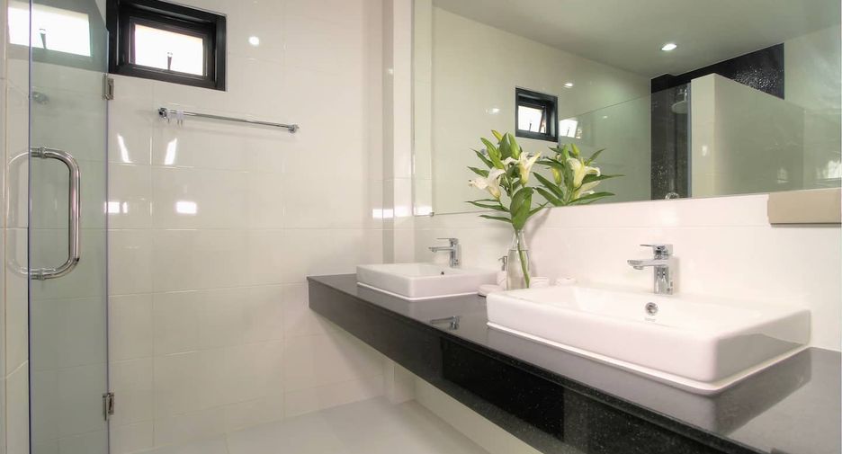 For rent and for sale 3 bedrooms villa in Thalang, Phuket