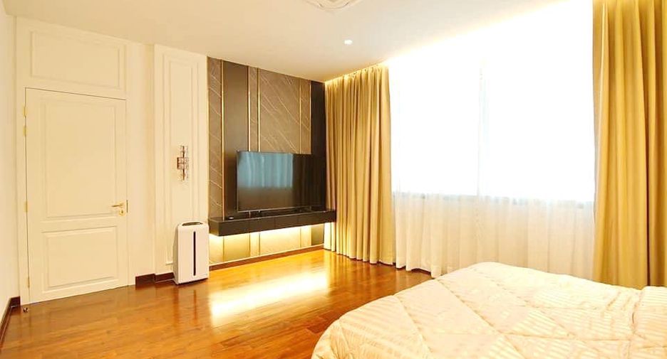 For rent そして for sale 5 Beds villa in Saphan Sung, Bangkok
