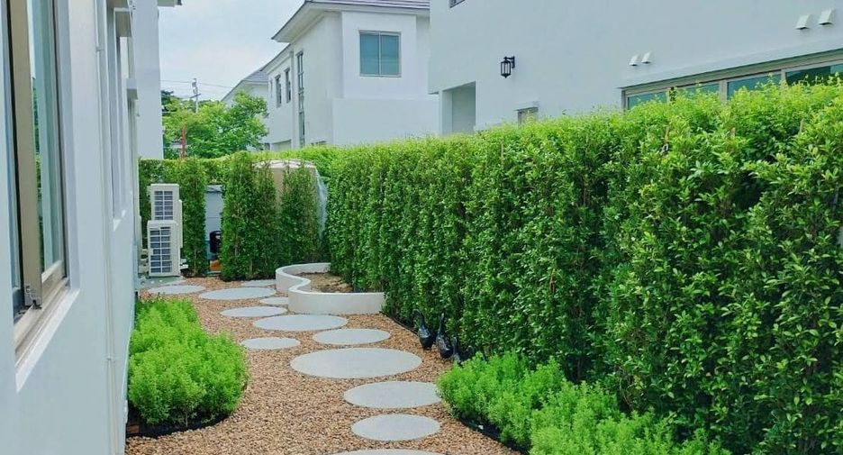 For rent そして for sale 5 Beds villa in Saphan Sung, Bangkok