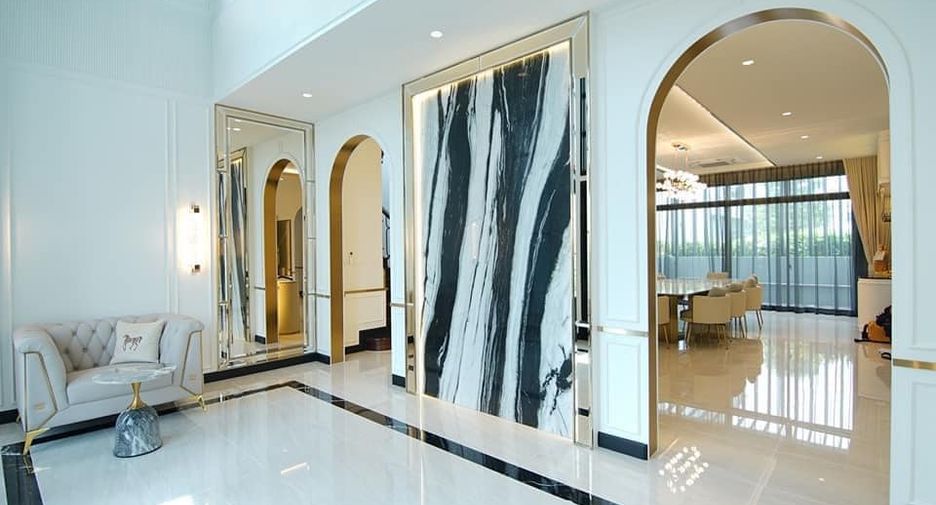 For rent そして for sale 5 Beds villa in Saphan Sung, Bangkok