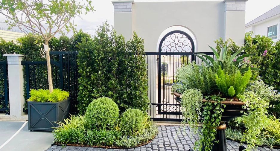 For rent そして for sale 5 Beds villa in Saphan Sung, Bangkok