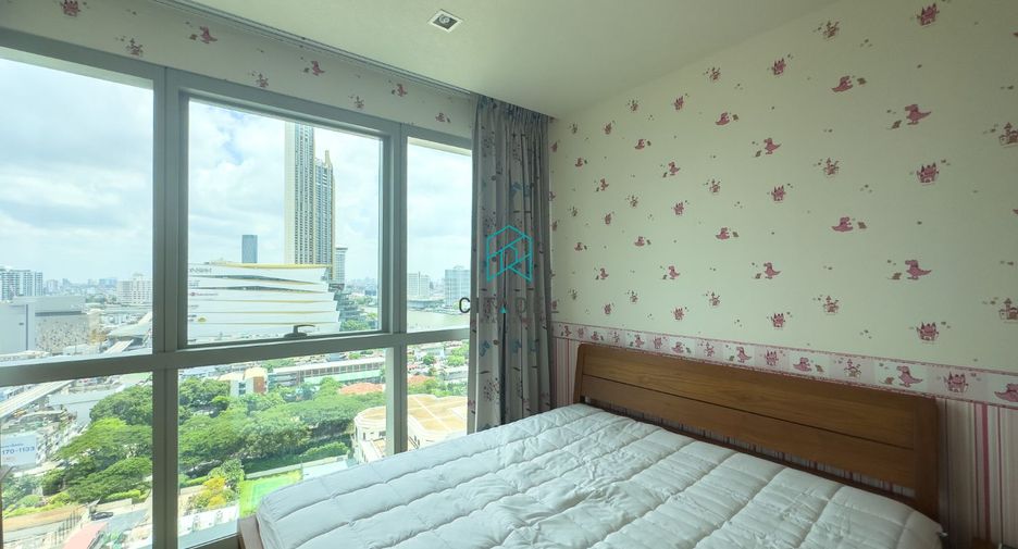 For rent 3 bedrooms condo in Sathon, Bangkok