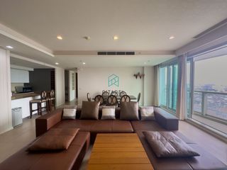 Condo en alquiler de 3 habitaciones en Sathon, Bangkok