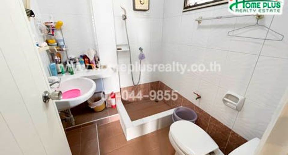 For sale 6 bedrooms house in Bang Phlat, Bangkok