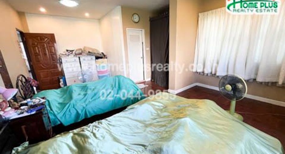 For sale 6 bedrooms house in Bang Phlat, Bangkok