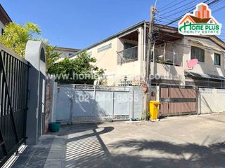 For sale 6 Beds house in Bang Phlat, Bangkok