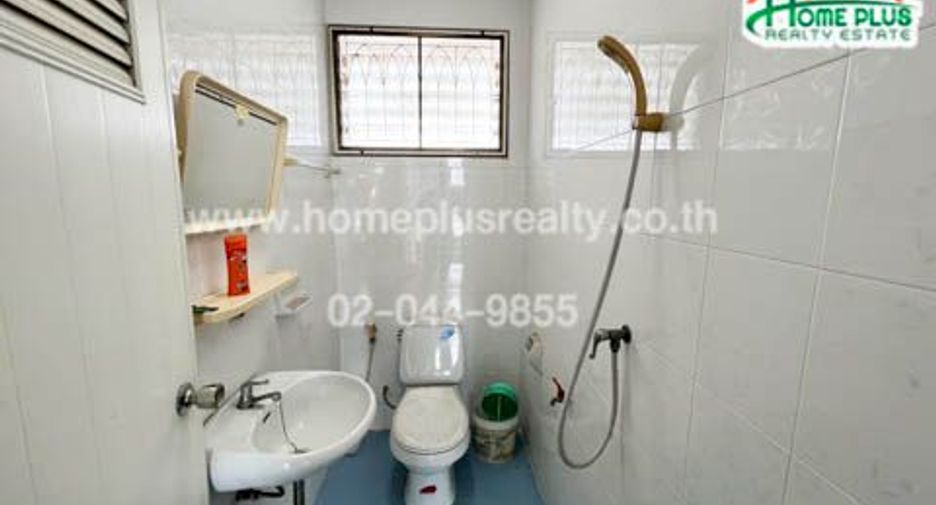 For sale 6 bedrooms house in Bang Phlat, Bangkok