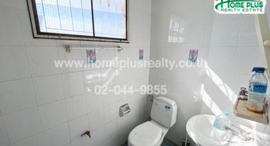 For sale 6 bedrooms house in Bang Phlat, Bangkok