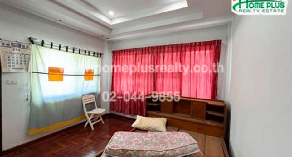 For sale 6 bedrooms house in Bang Phlat, Bangkok