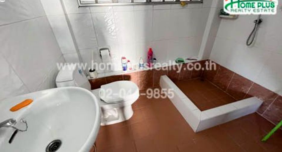 For sale 6 bedrooms house in Bang Phlat, Bangkok
