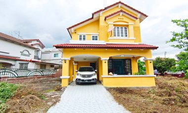 For sale 4 bedrooms house in Khan Na Yao, Bangkok