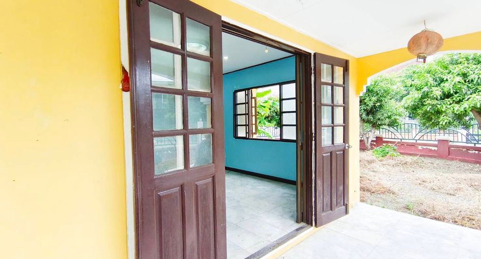 For sale 4 bedrooms house in Khan Na Yao, Bangkok