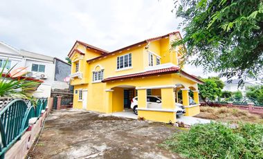 Haus zum Kauf mit 4 Zimmer in Khan Na Yao, Bangkok