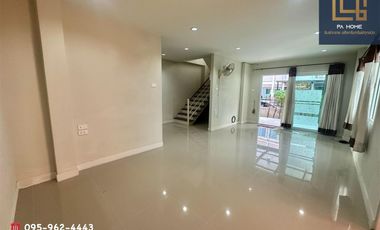 À louer et à vendre 4 chambres maison à Bang Bua Thong, Nonthaburi