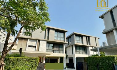 For rent and for sale 5 bedrooms house in Watthana, Bangkok